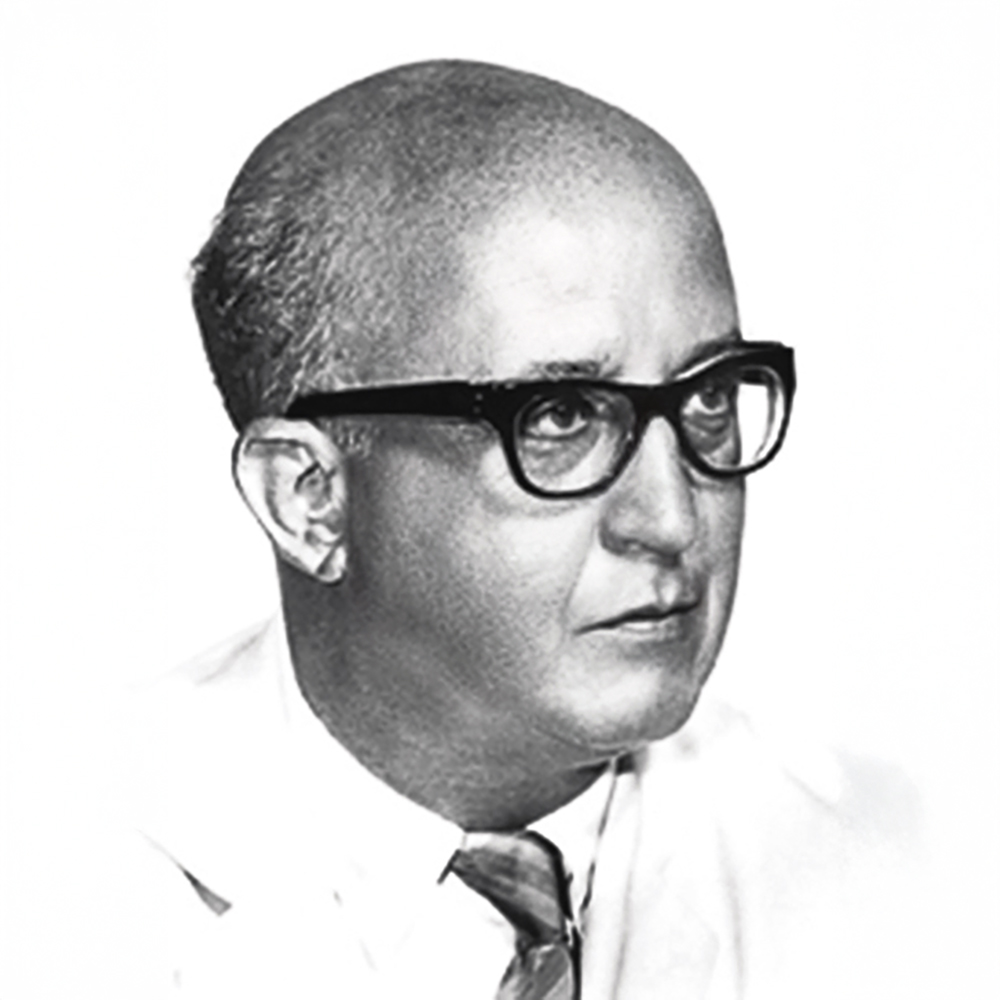 Emb. Antonio Gómez Robledo †