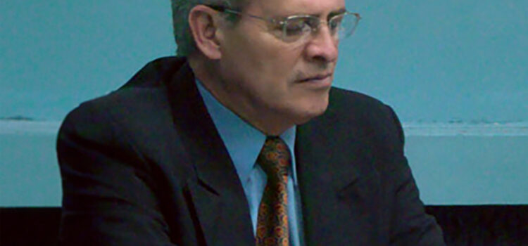 Dr. Roberto Peña Guerrero